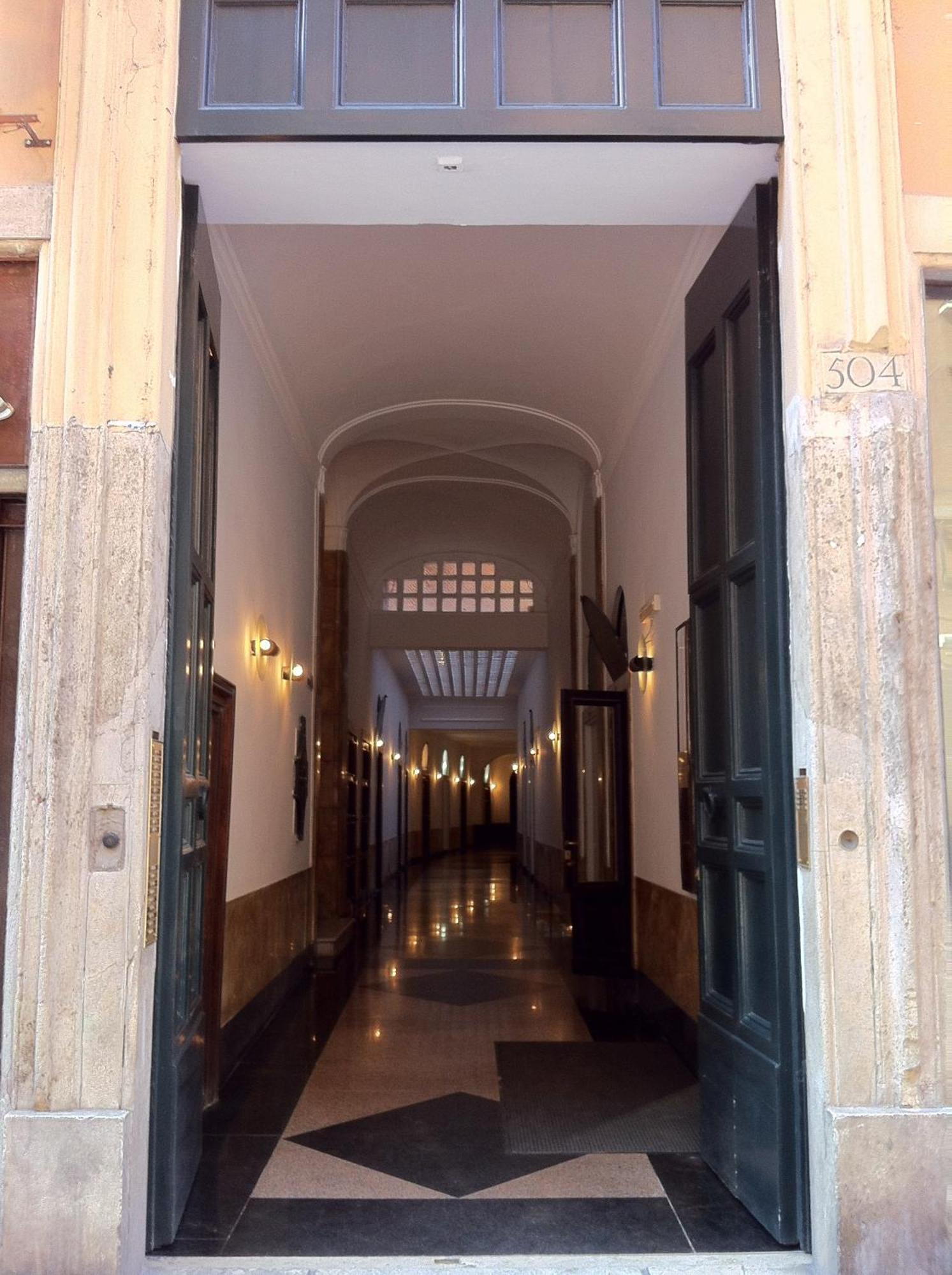 Lata Luxury Rooms — Photos 3
